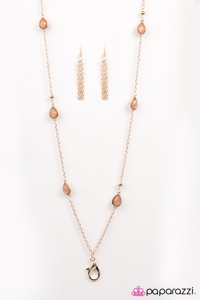 Paparazzi ♥ Diva Divine - Brown ♥ Lanyard