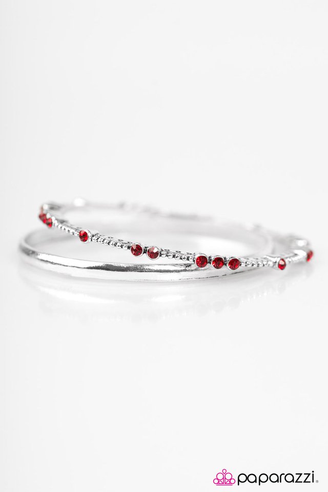 Paparazzi ♥ Let Me Hear You Roar - Red ♥ Bracelet