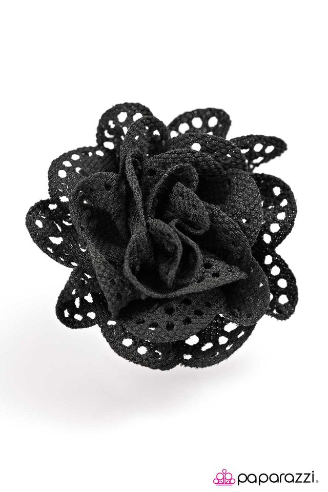 Paparazzi ♥ In Your LACE! - Black ♥ Hair Clip
