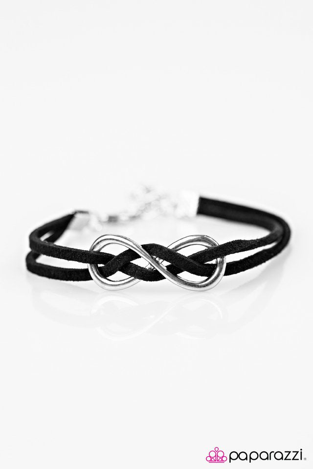 Paparazzi ♥ Infinity and Beyond - Black ♥ Bracelet