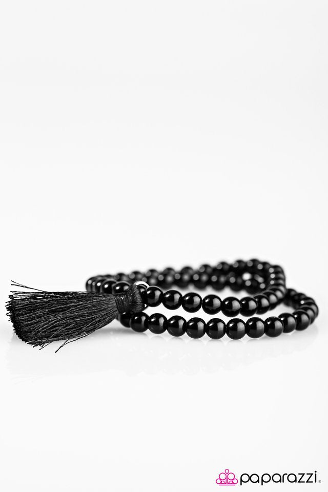 Paparazzi ♥ Surprise Voyage - Black ♥ Bracelet