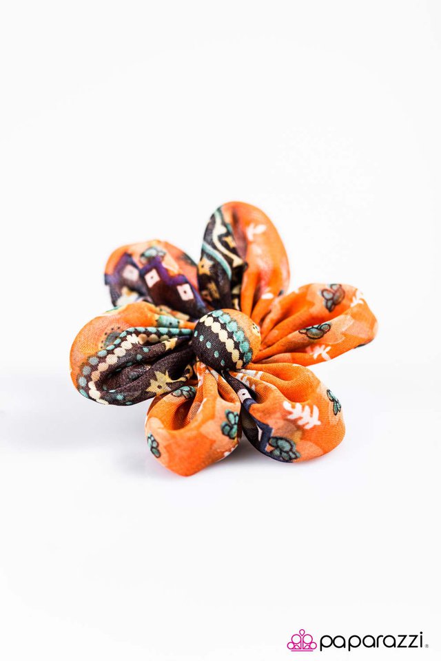 Paparazzi ♥ Hawaiian Hollow - Orange ♥ Hair Clip