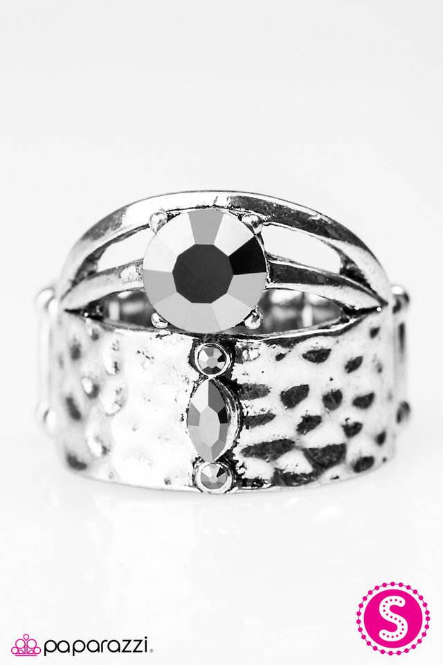 Paparazzi ♥ Treasured Heirloom - Silver ♥ Ring