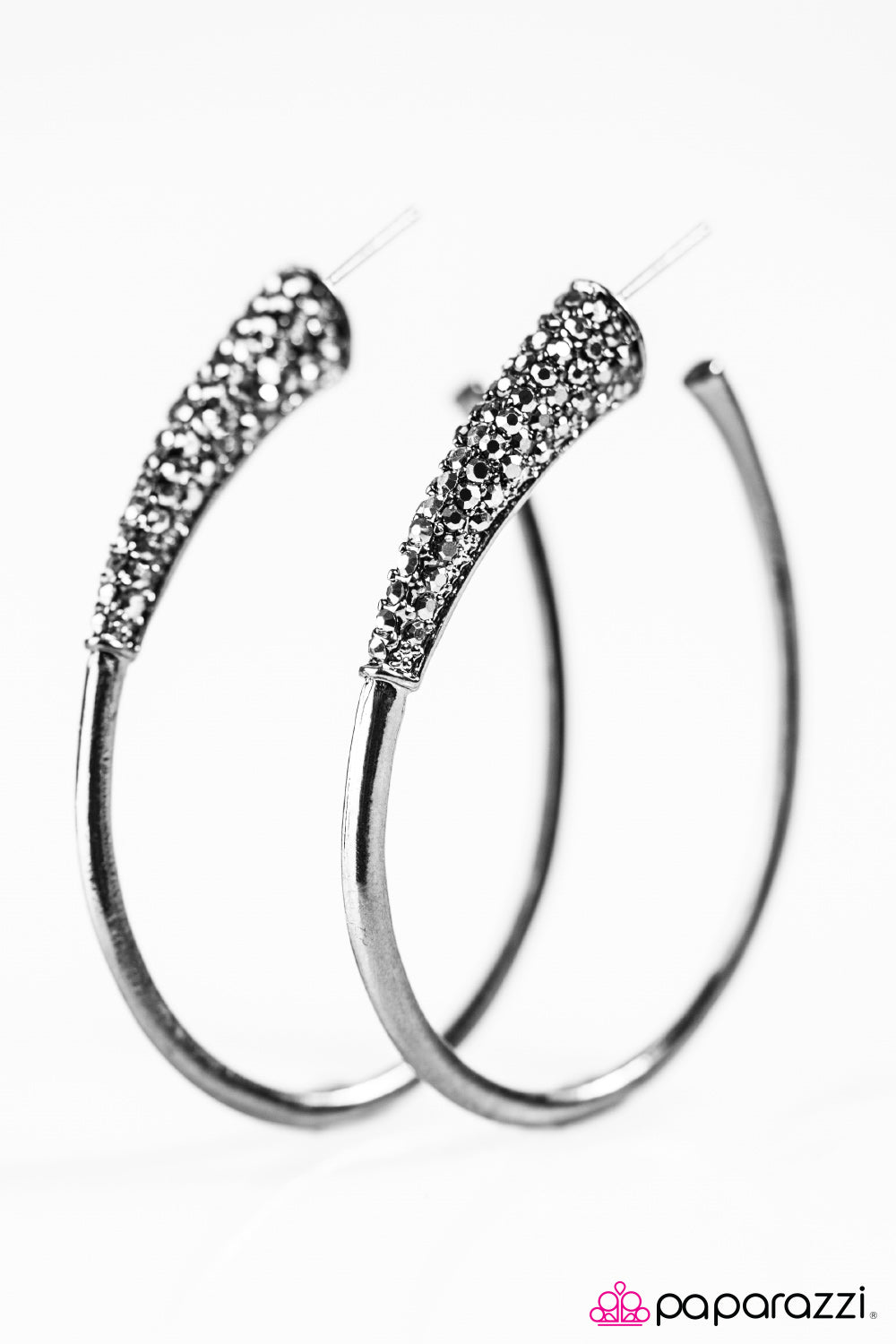 Paparazzi ♥ Winter Ice - Black ♥ Earrings