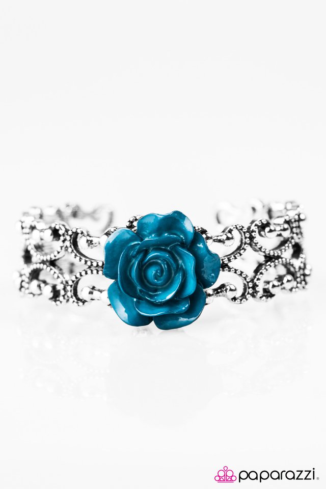 Paparazzi ♥ Botanical Bliss - Blue ♥ Bracelet