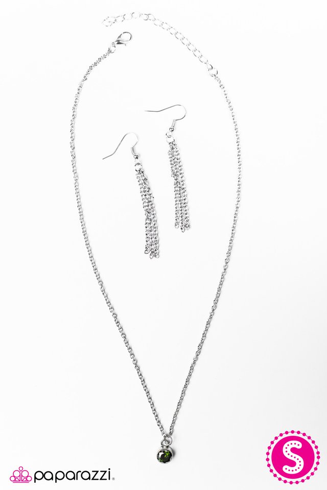 Paparazzi ♥ Just A Spark - Green ♥ Necklace
