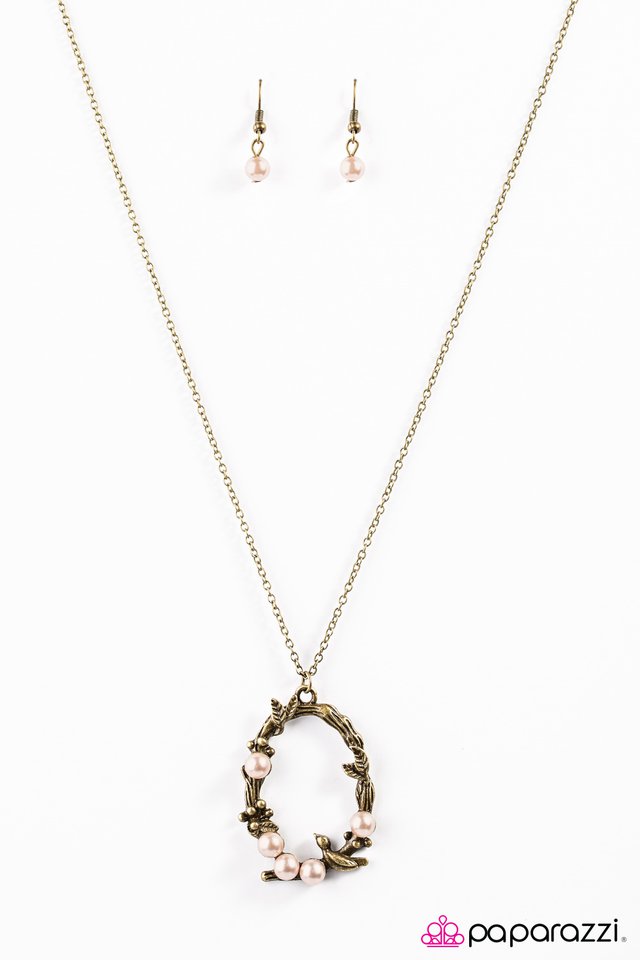 Paparazzi ♥ Bird Song - Brass ♥ Necklace