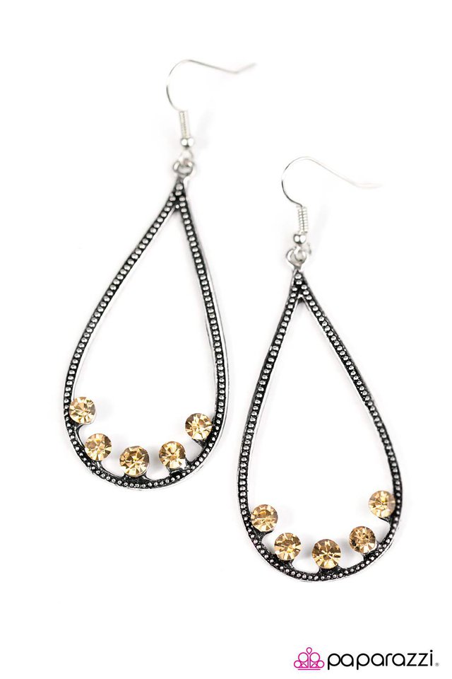 Paparazzi ♥ Cant TEAR My Eyes Away - Brown ♥ Earrings