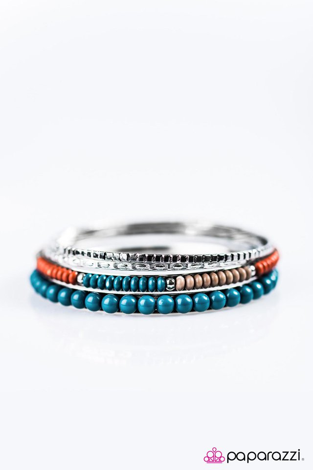 Paparazzi ♥ JUNGLE All The Way - Multi ♥ Bracelet