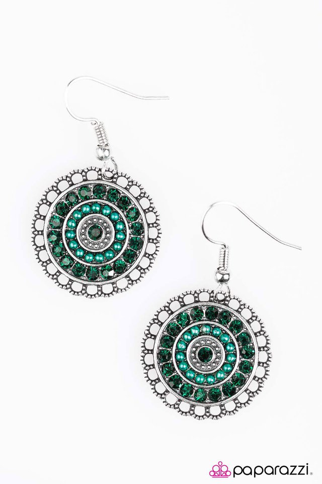 Paparazzi ♥ Lights Of Paris - Green ♥ Earrings
