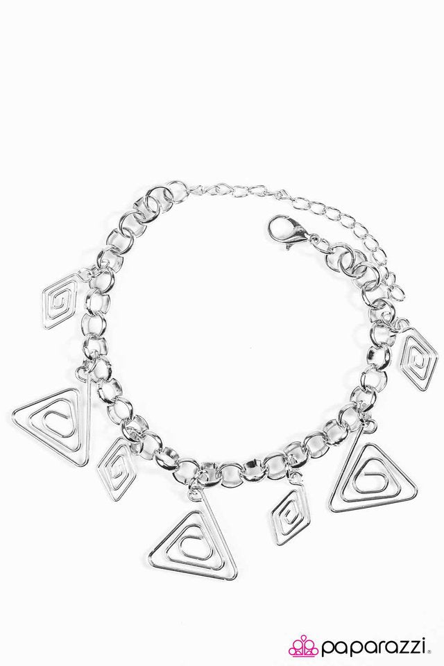 Paparazzi ♥ You A-MAZE Me! - Silver ♥ Bracelet