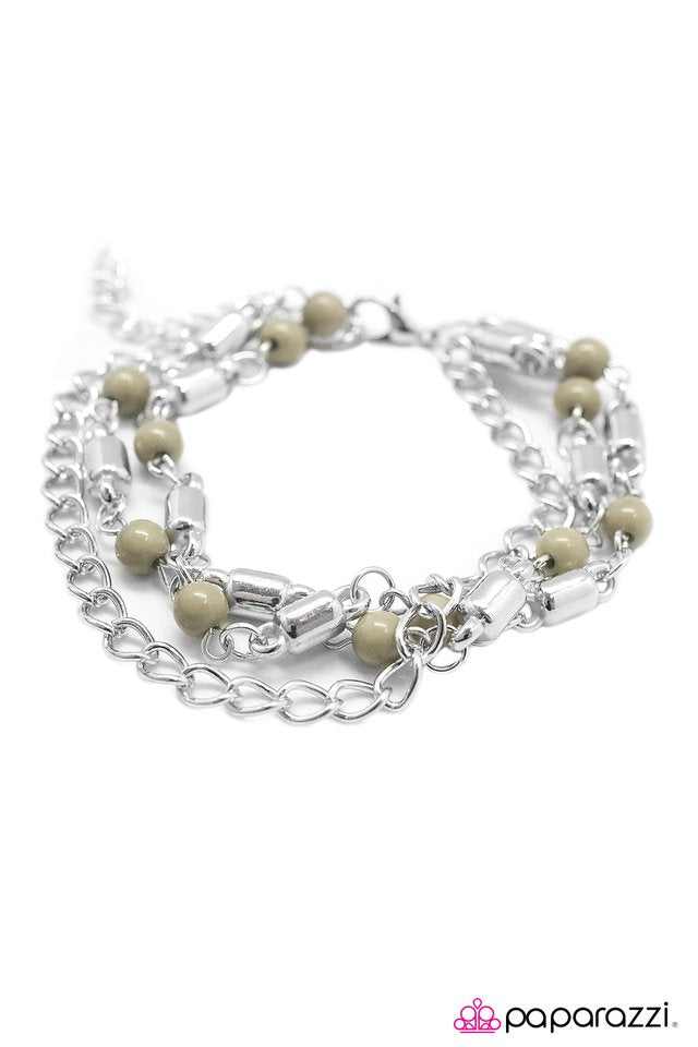 Paparazzi ♥ Heard It Through The Grapevine - Green ♥ Bracelet