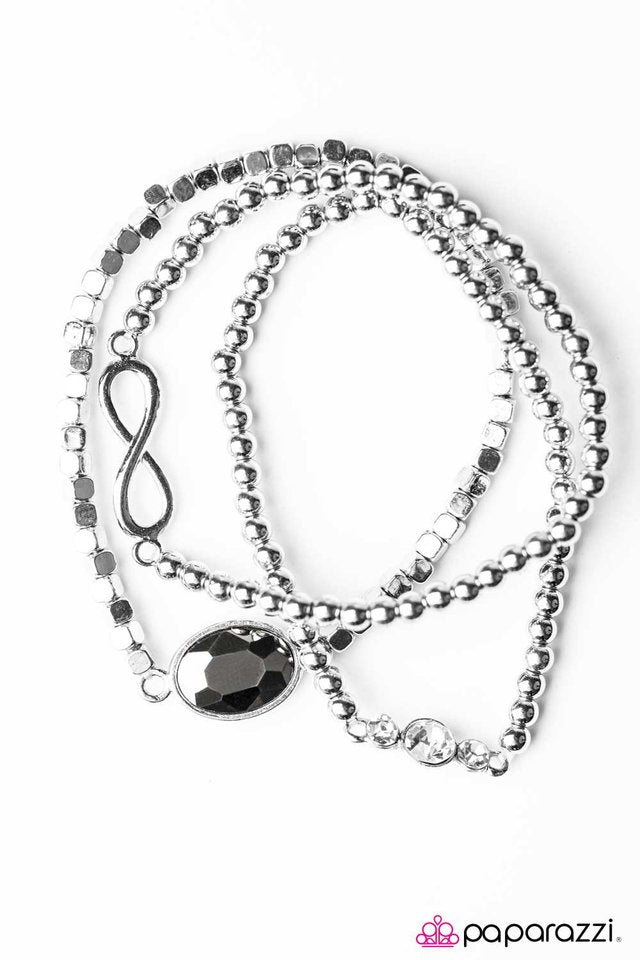 Paparazzi ♥ Greatest Luxury - Silver ♥ Bracelet