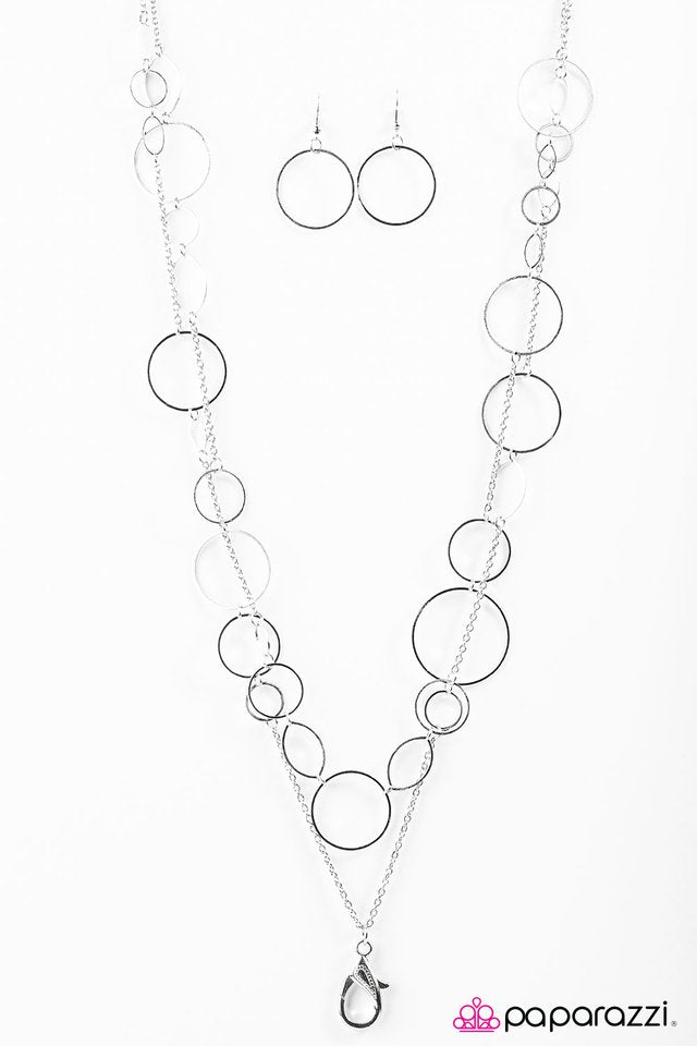 Paparazzi ♥ Hoop Harmony - Silver ♥ Lanyard