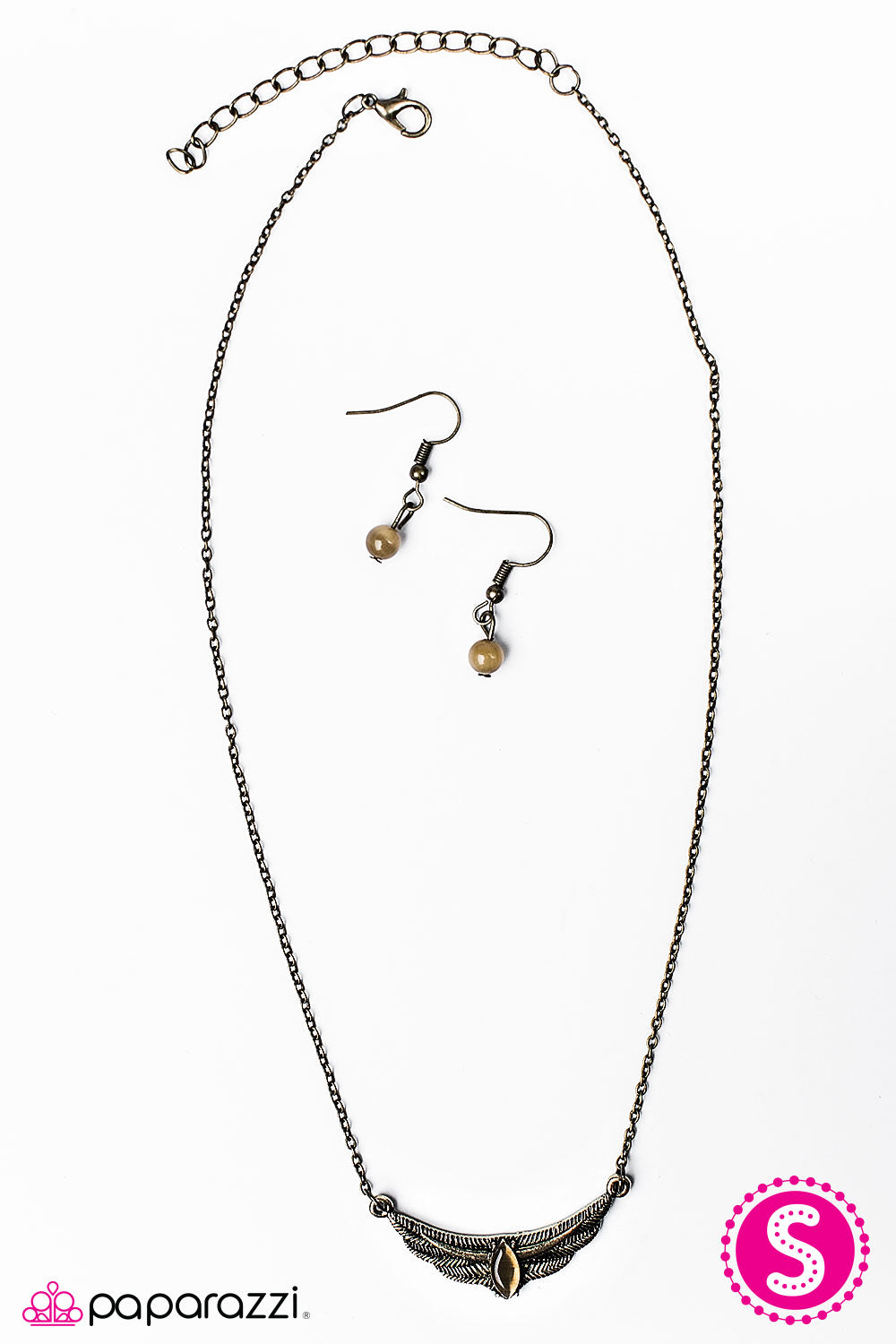 Paparazzi ♥ A NILE Away - Brass ♥ Necklace