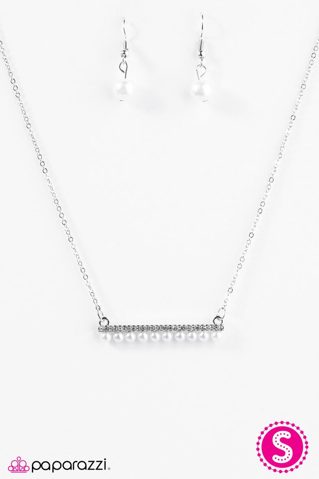 Paparazzi ♥ Modern Times - White ♥ Necklace