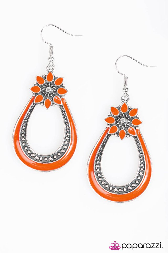Paparazzi ♥ Paradise Garden - Orange ♥ Earrings
