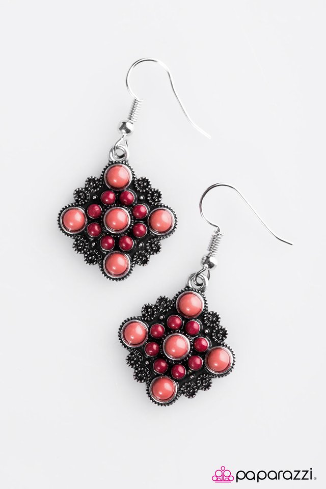 Paparazzi ♥ Vintage Vibrato - Multi ♥ Earrings