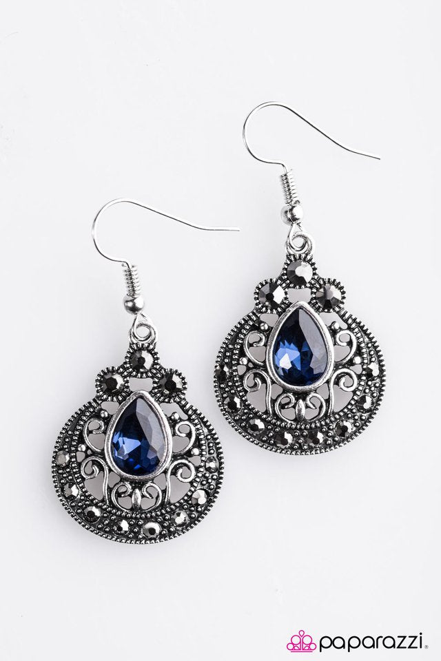 Paparazzi ♥ Jewel Thief - Blue ♥ Earrings