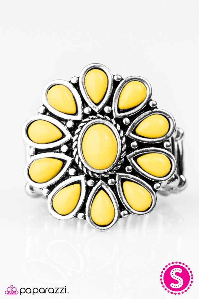 Paparazzi ♥ Daisy Dance - Yellow ♥ Ring