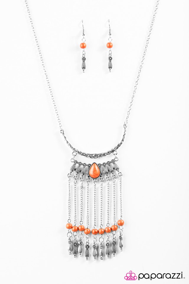 Paparazzi ♥ Mountain Beauty - Orange ♥ Necklace