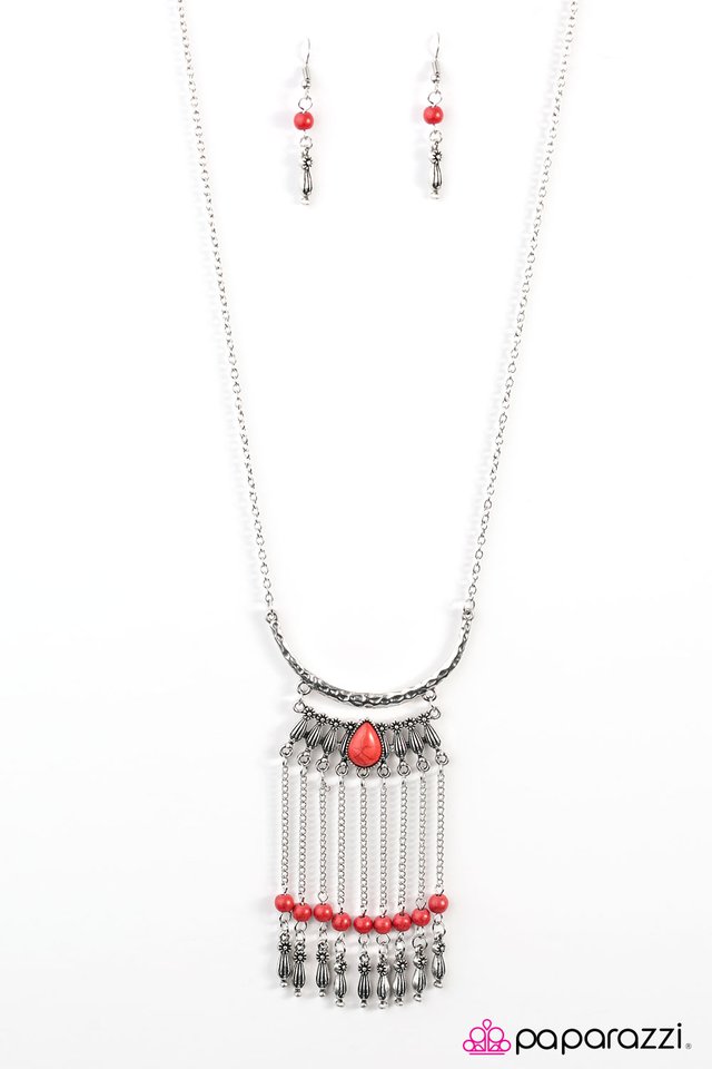 Paparazzi ♥ Mountain Beauty - Red ♥ Necklace