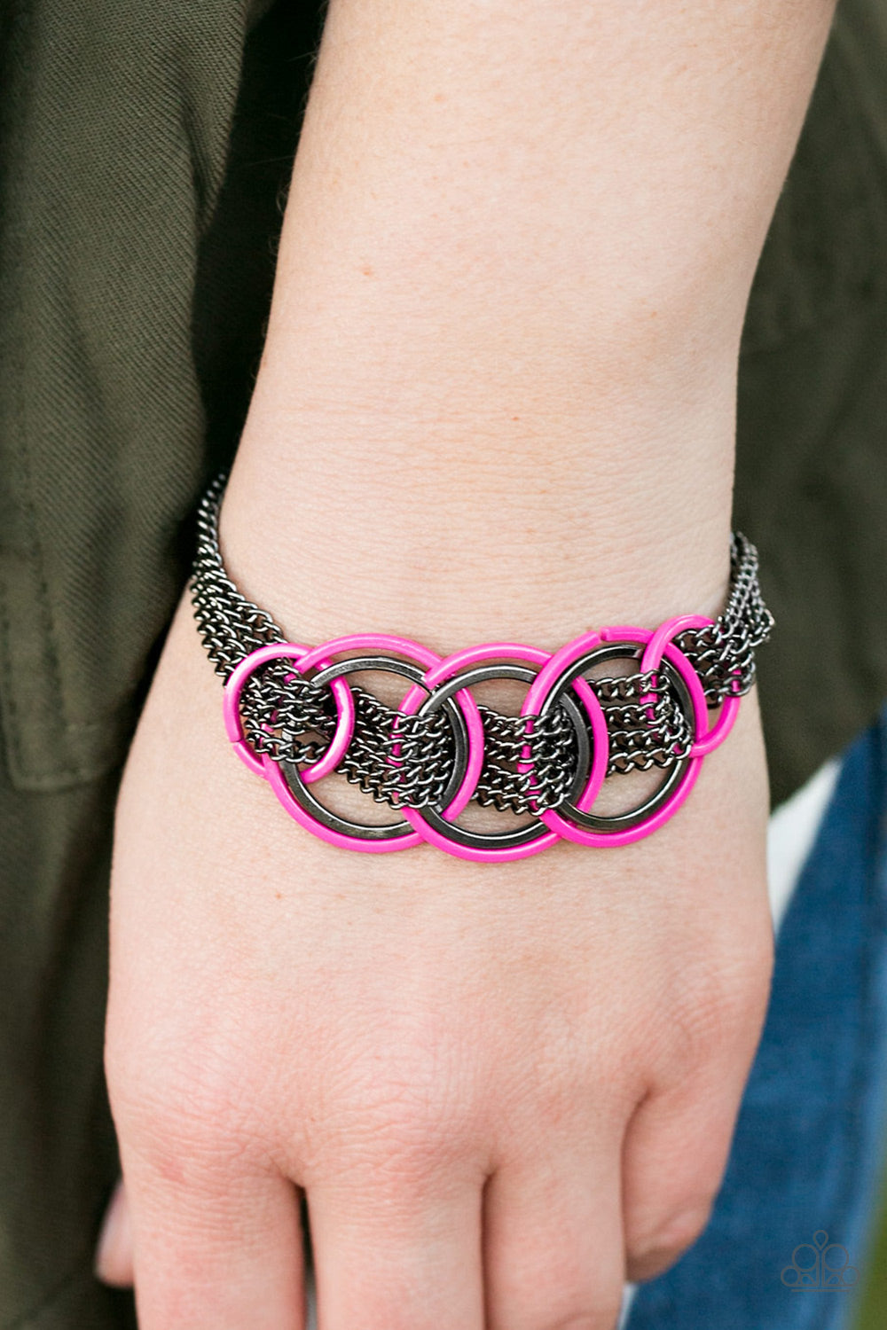 Paparazzi ♥ Revved Up - Pink ♥ Bracelet