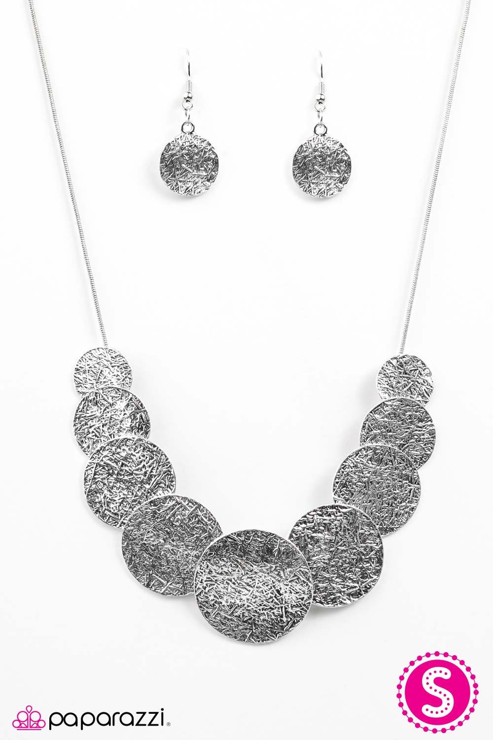 Paparazzi ♥ Cave Rules - Silver ♥ Necklace