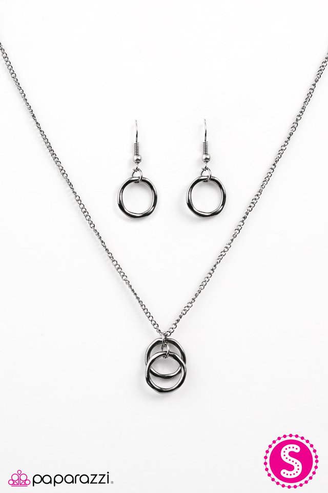 Paparazzi ♥ All Is Calm, All Is Bright - Black ♥ Necklace