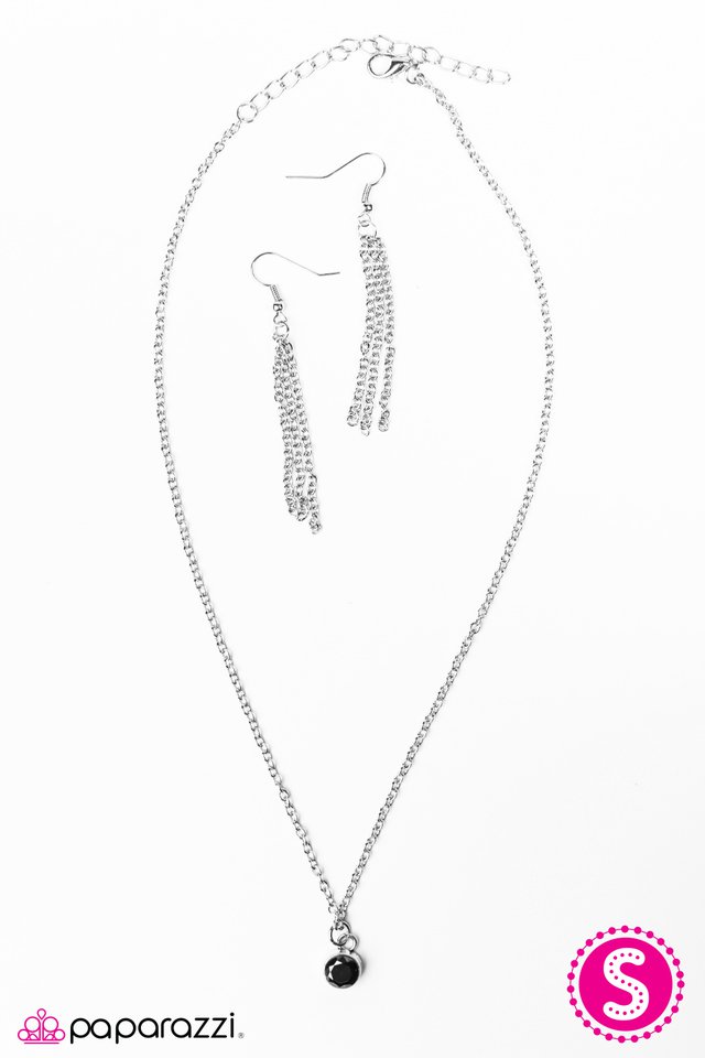 Paparazzi ♥ Just A Spark - Black ♥ Necklace