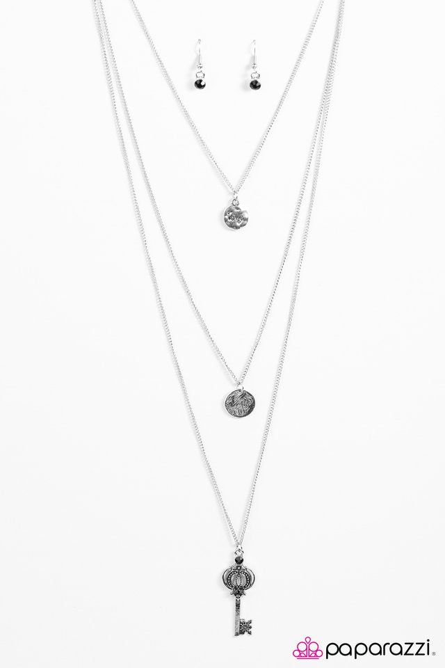 Paparazzi ♥ The Key To Love - Silver ♥ Necklace