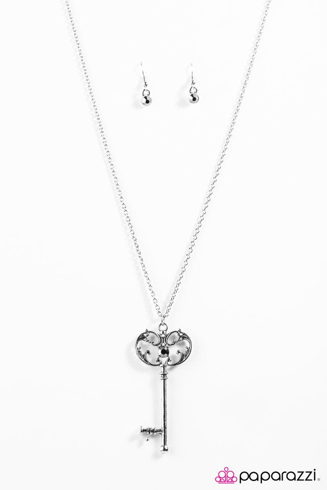 Paparazzi ♥ Key Signature - Silver ♥ Necklace