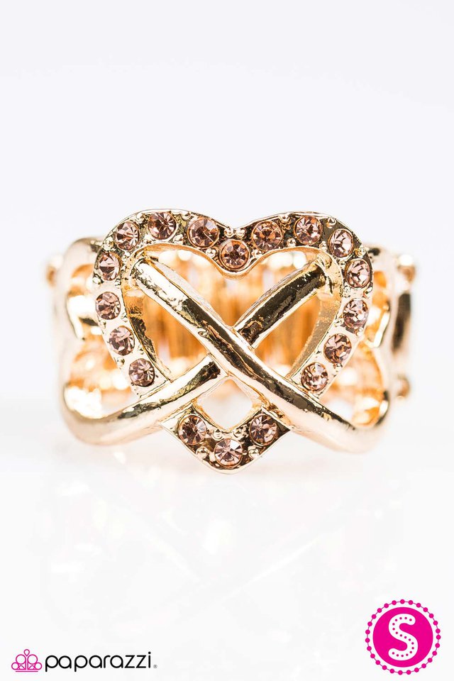 Paparazzi ♥ Big Love - Gold ♥ Ring