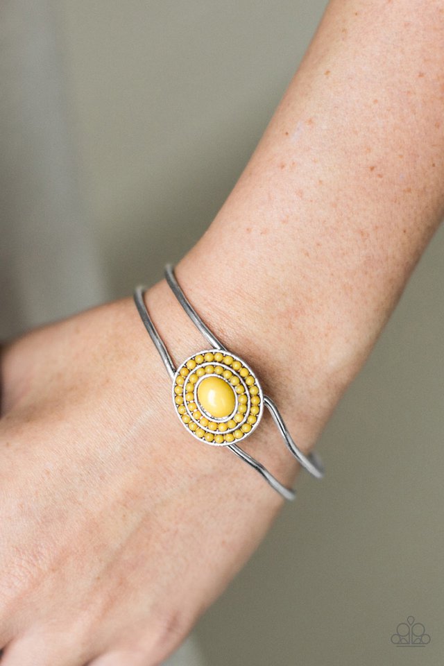 Paparazzi ♥ Spanish Serenade - Yellow ♥ Bracelet