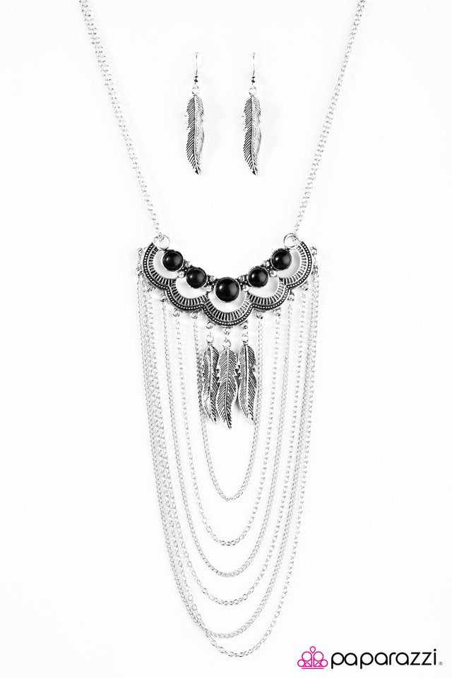 Paparazzi ♥ A Sight For SOAR Eyes - Black ♥ Necklace