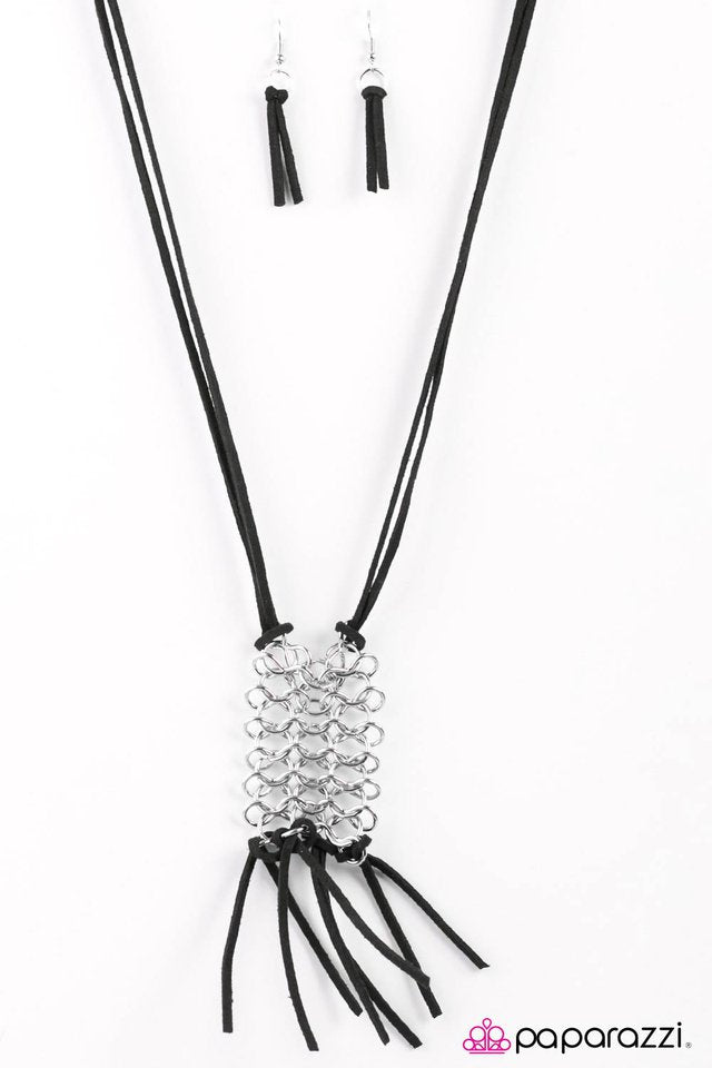 Paparazzi ♥ Infinite Fringe - Silver ♥ Necklace