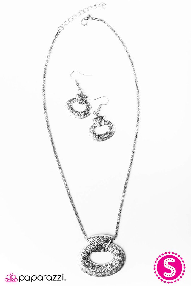 Paparazzi ♥ Running Of The Bulls - Silver ♥ Necklace