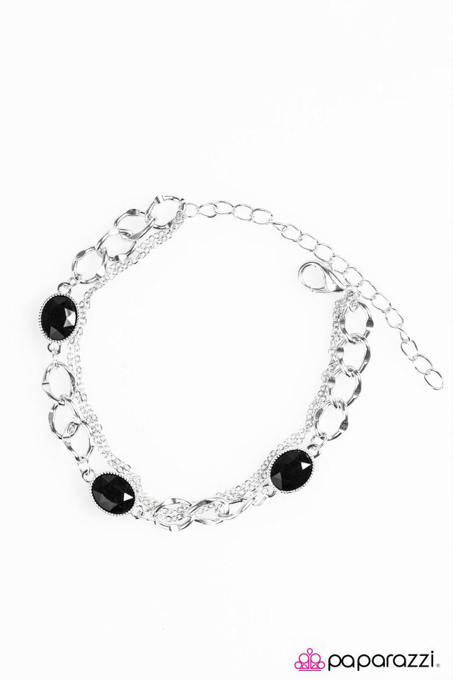 Paparazzi ♥ Pretty In Paris - Black ♥ Bracelet