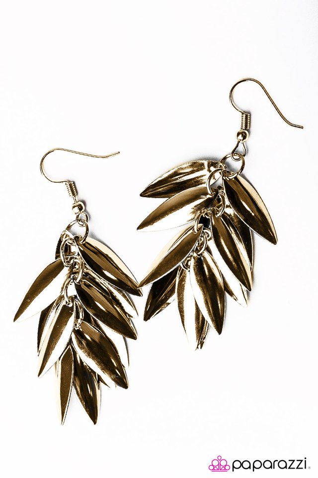 Paparazzi ♥ Feelin Feline - Gold ♥ Earrings