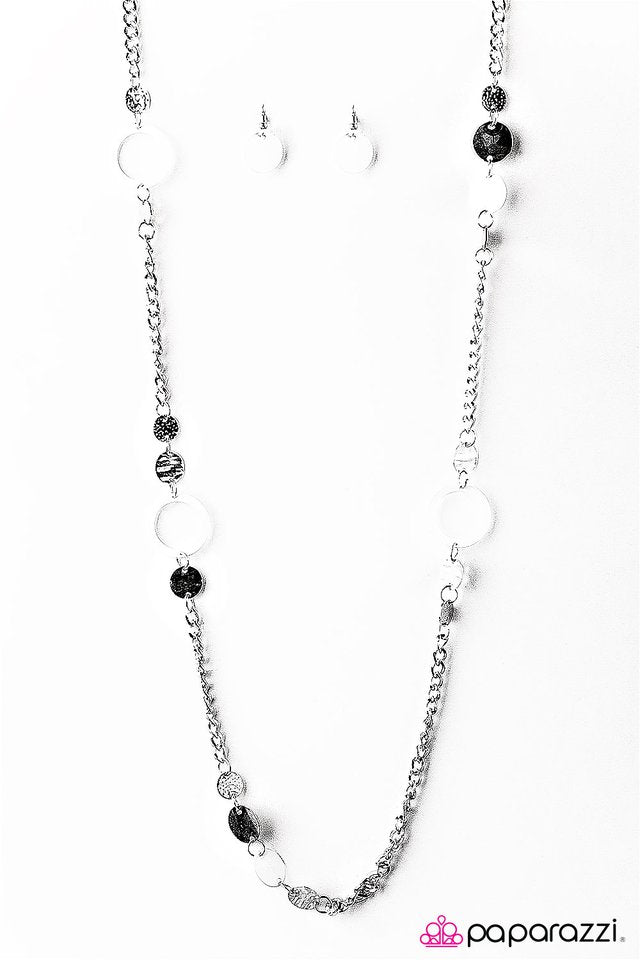 Paparazzi ♥ Cant Fight The Moonlight - White ♥ Necklace