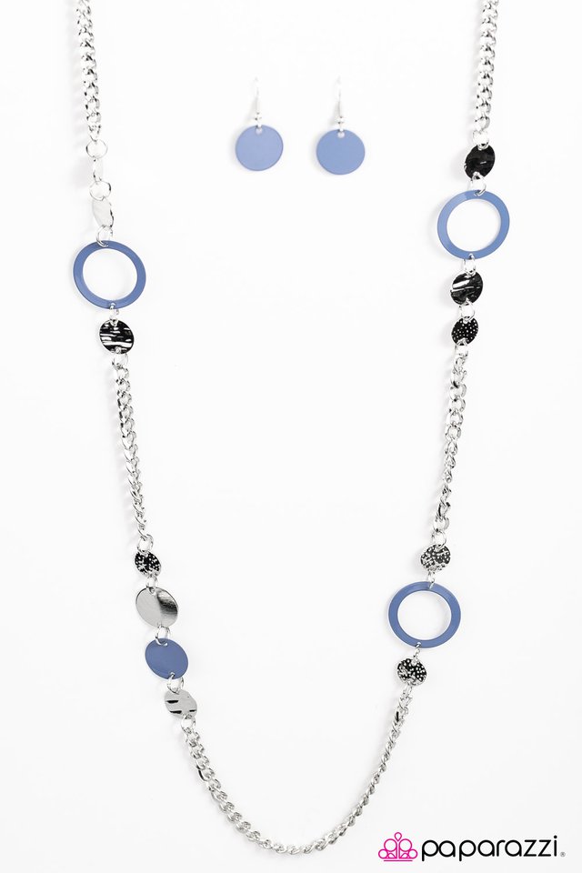 Paparazzi ♥ Cant Fight The Moonlight - Blue ♥ Necklace
