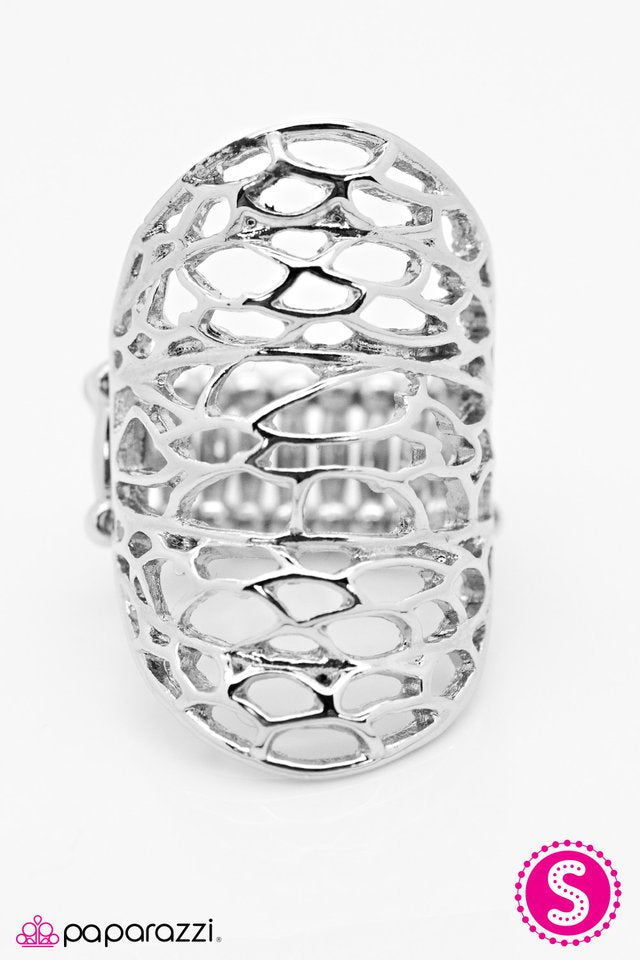 Paparazzi ♥ Air on the Side of Gorgeous - Silver ♥ Ring