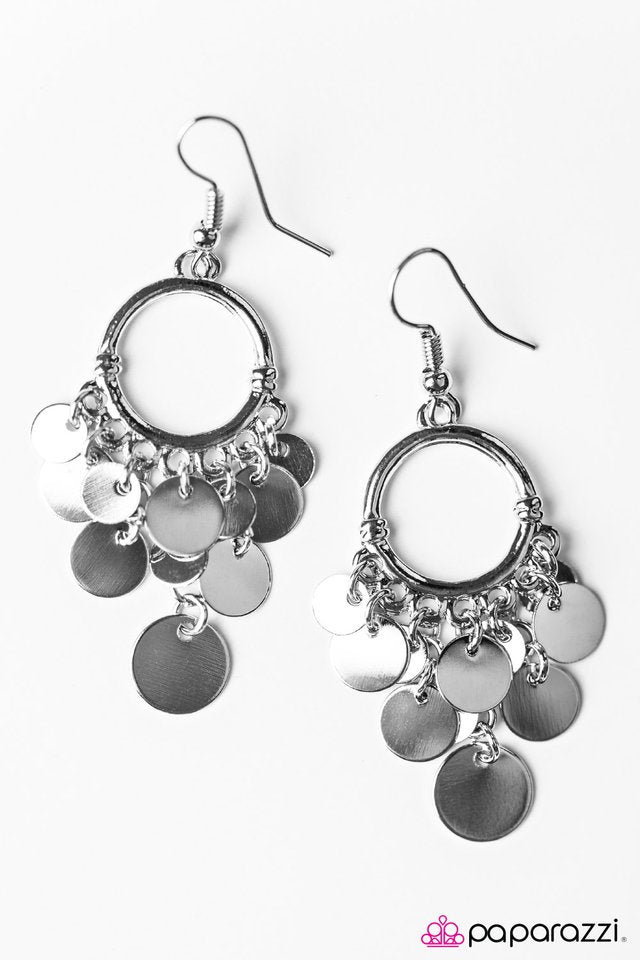 Paparazzi ♥ Sparkling Tide - Silver ♥ Earrings