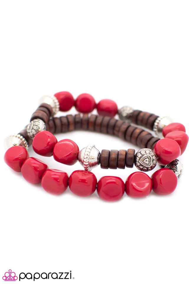 Paparazzi ♥ Woodnt It Be Nice - Red ♥ Bracelet