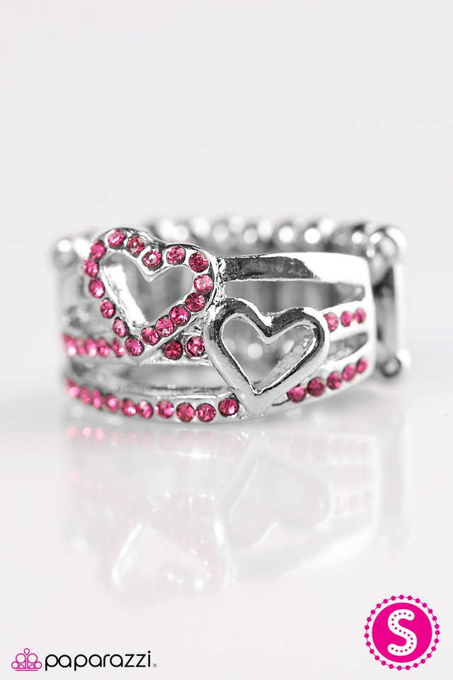 Paparazzi ♥ Heart Harmonics - Pink ♥ Ring