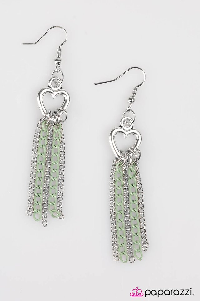 Paparazzi ♥ Two Of Hearts - Green ♥ Earrings