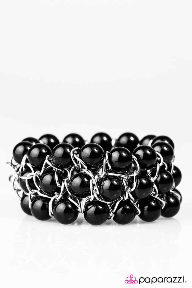 Paparazzi ♥ Cadillac Lane - Black ♥ Bracelet