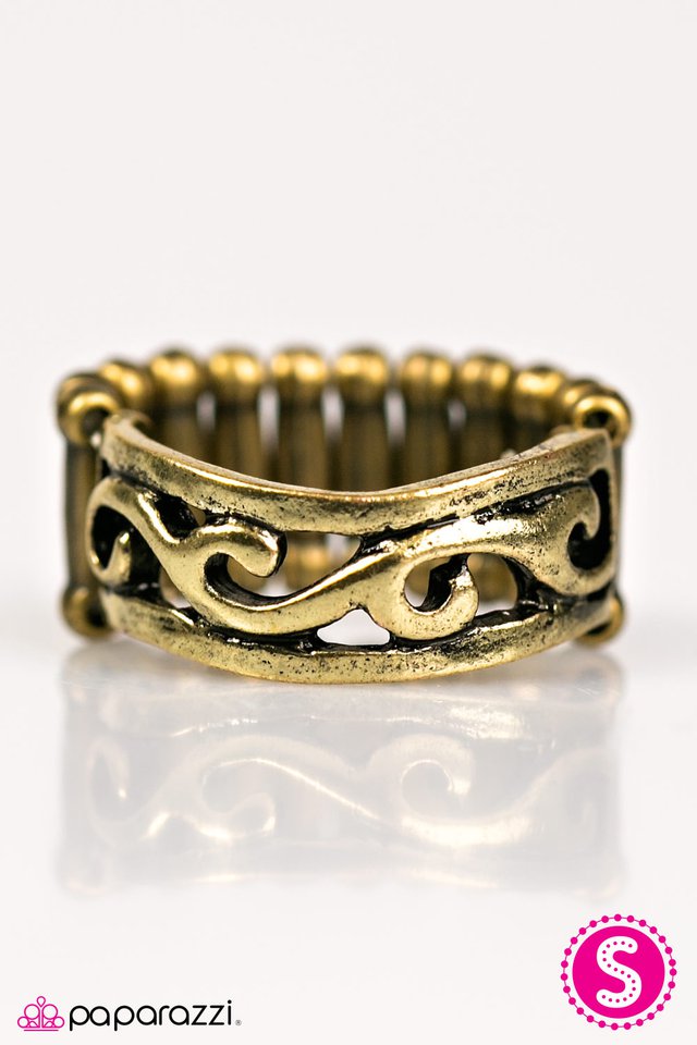 Paparazzi ♥ Beneath The Waves - Brass ♥ Ring