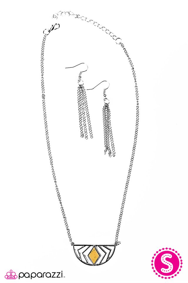 Paparazzi ♥ On The GEO - Yellow ♥ Necklace