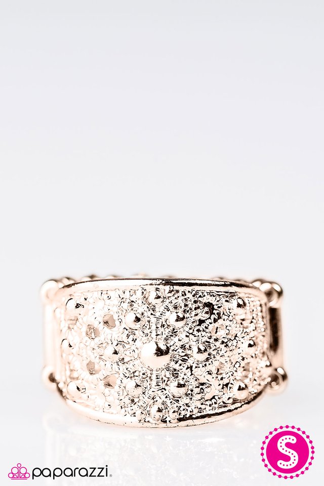 Paparazzi ♥ I Must Have Flowers - Rose Gold ♥ Ring